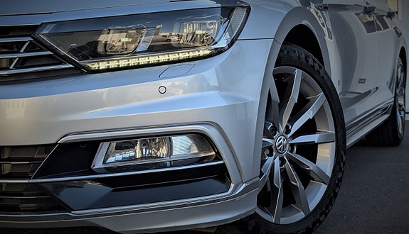 Volkswagen Passat 9 of 30