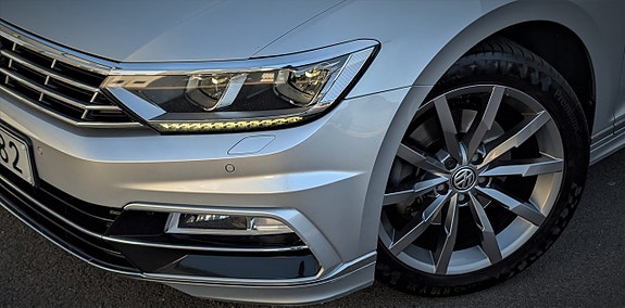 Volkswagen Passat 8 of 30