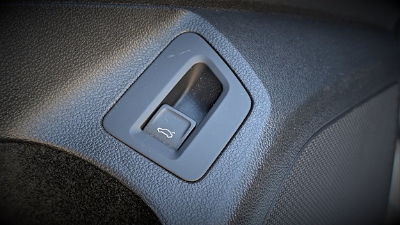 Volkswagen Passat 19 of 30