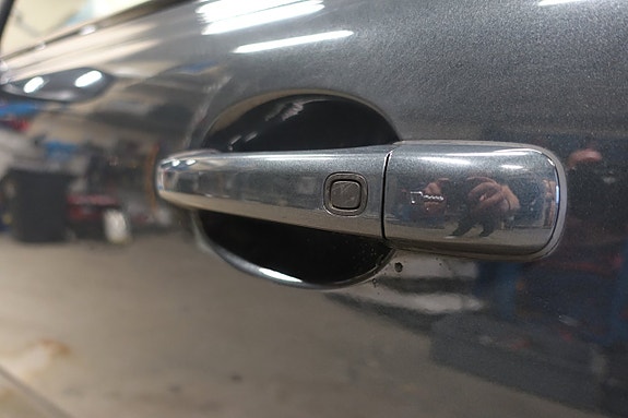 Volvo V70 11 of 30