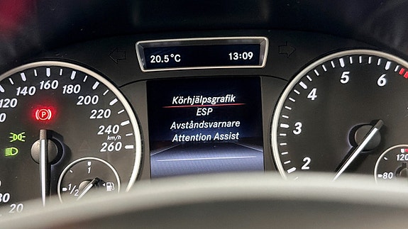 Mercedes-Benz B200 20 of 20