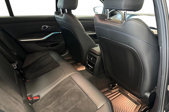 BMW 320 7 of 19