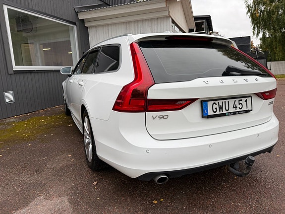 Volvo V90 16 of 23