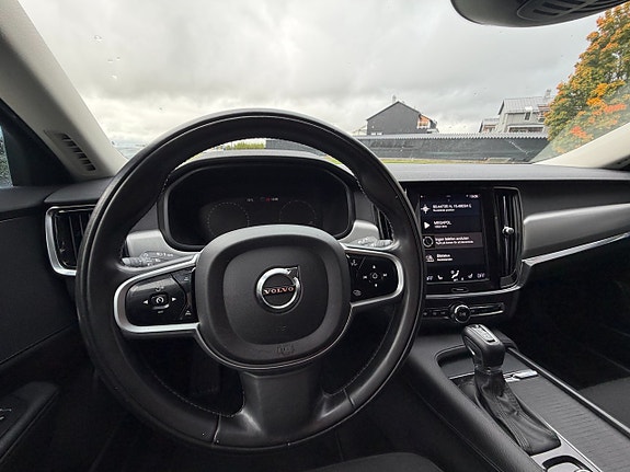 Volvo V90 22 of 23