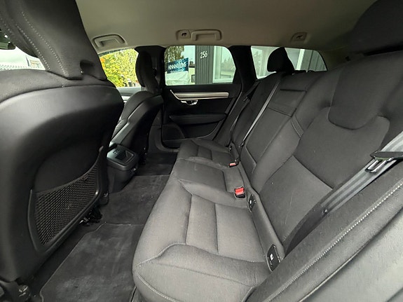 Volvo V90 18 of 23