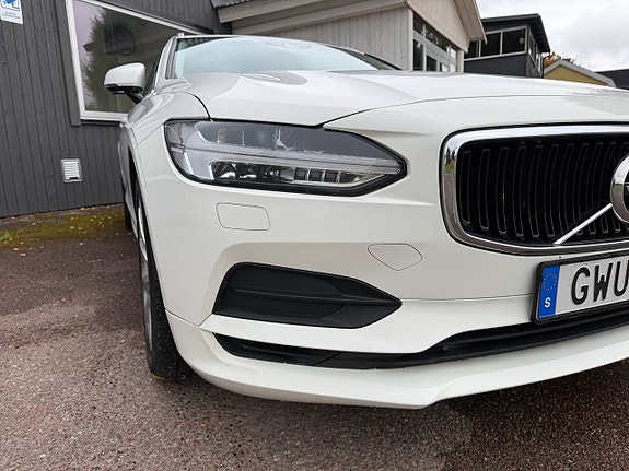 Volvo V90 8 of 23