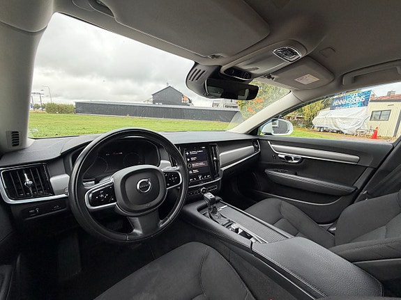 Volvo V90 23 of 23