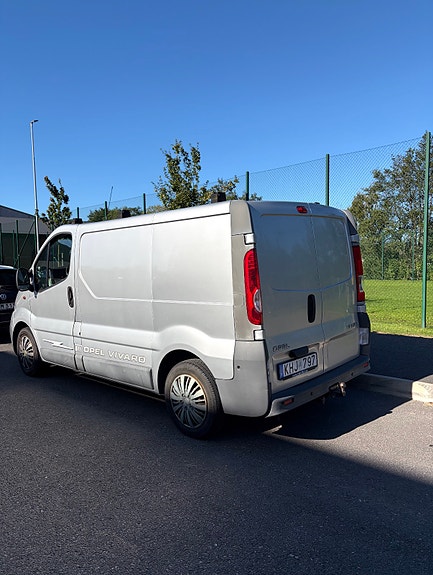 Opel Vivaro 7 of 11