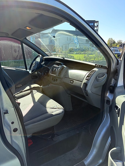Opel Vivaro 8 of 11