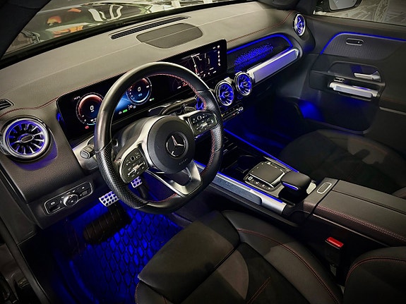 Mercedes-Benz EQB300 4 of 22