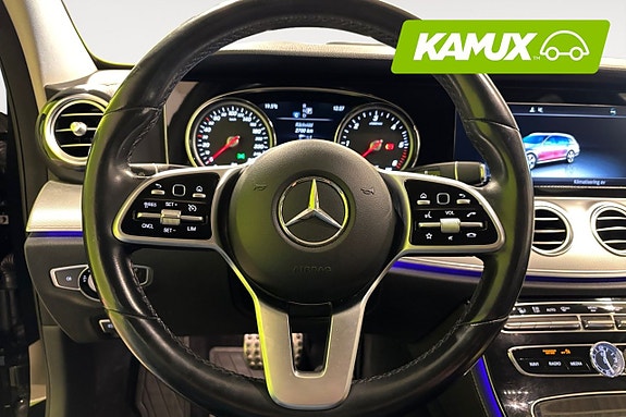 Mercedes-Benz E200 13 of 23
