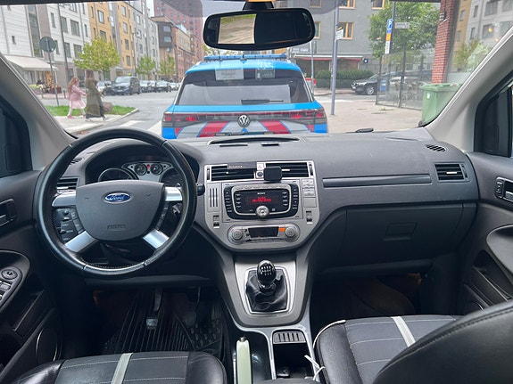 Ford Kuga 5 of 5