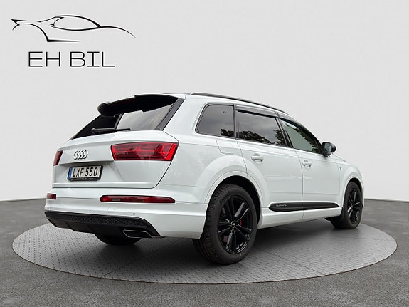 Audi Q7 5 of 19
