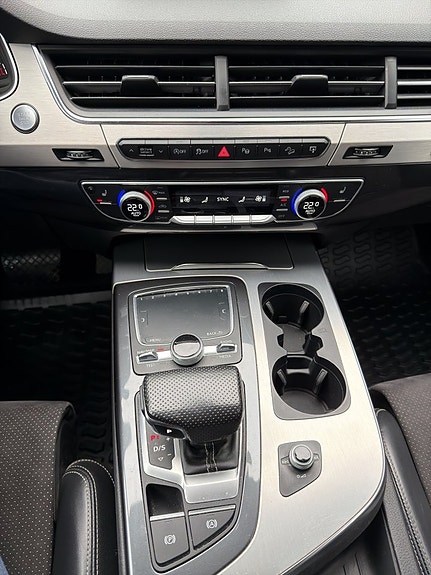 Audi Q7 17 of 19