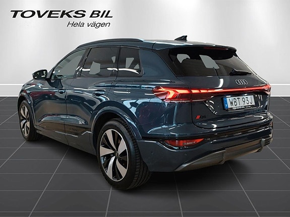 Audi Q6 e-tron 5 of 25