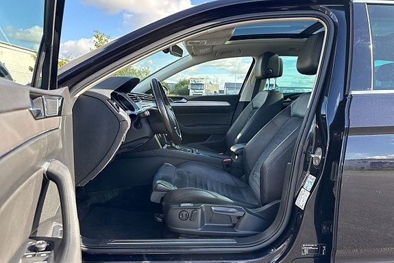 Volkswagen Passat 12 of 21