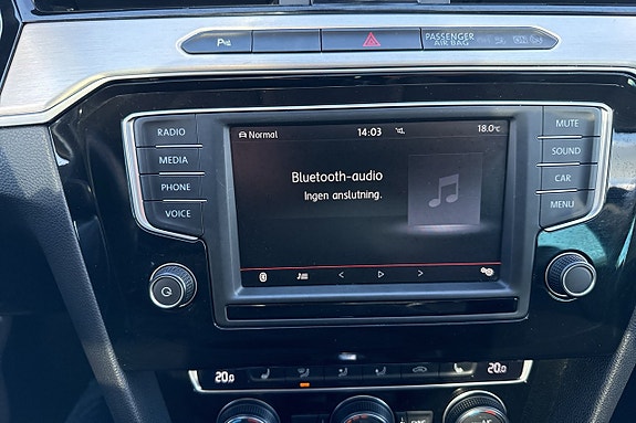 Volkswagen Passat 20 of 21
