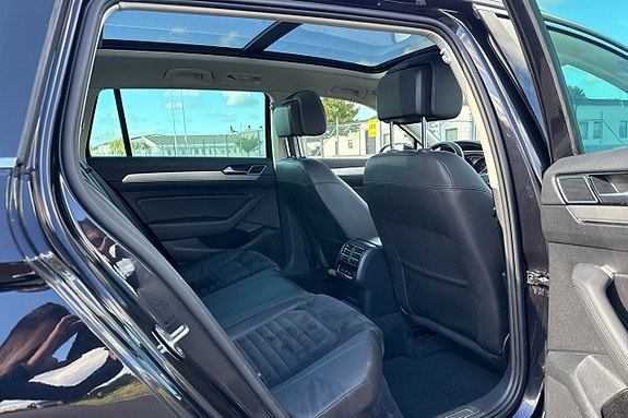 Volkswagen Passat 17 of 21
