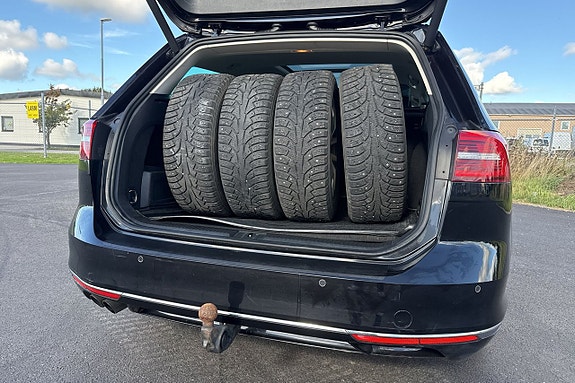 Volkswagen Passat 16 of 21