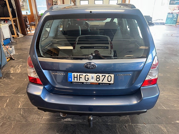 Subaru Forester 5 of 17