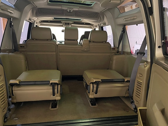 Land Rover Discovery 14 of 14