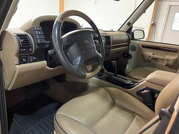 Land Rover Discovery 5 of 14