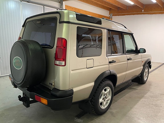 Land Rover Discovery 10 of 14