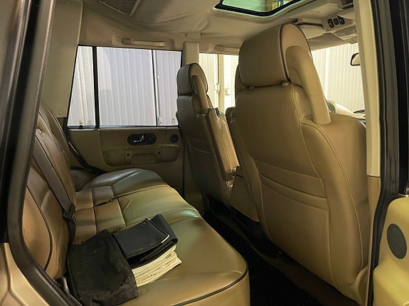 Land Rover Discovery 11 of 14