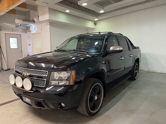 Chevrolet Avalanche 4 of 14