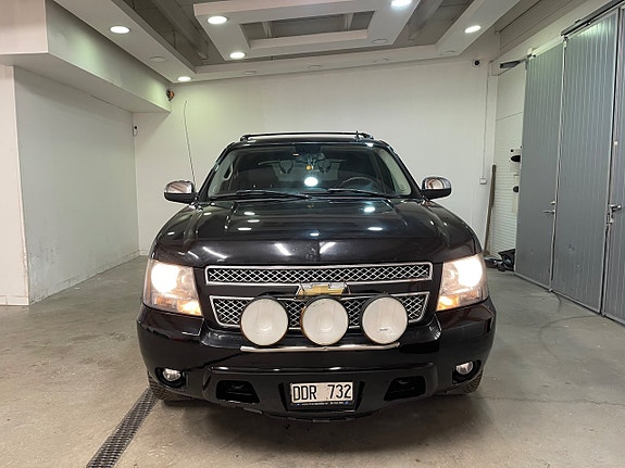 Chevrolet Avalanche 2 of 14