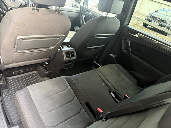 Volkswagen Tiguan Allspace 6 of 6