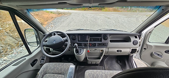 Renault Master 8 of 9
