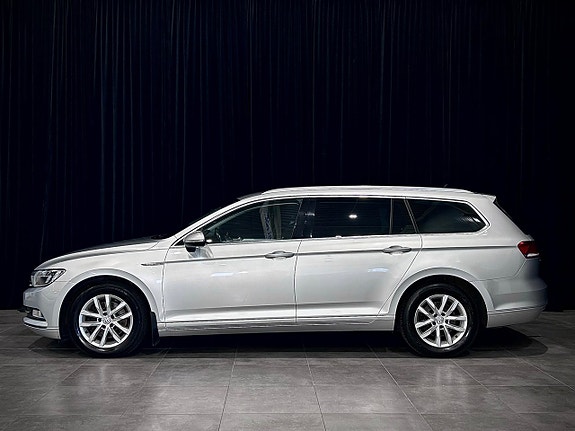 Volkswagen Passat 4 of 26