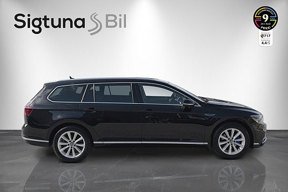 Volkswagen Passat 6 of 25