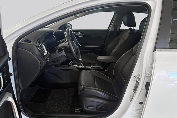 Kia Ceed 10 of 22