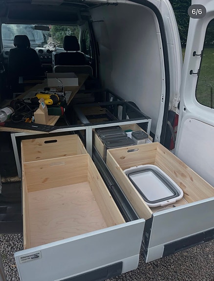 Volkswagen Caddy Maxi 6 of 9