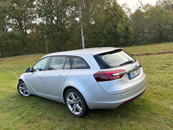 Opel Insignia 3 of 8
