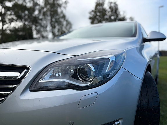 Opel Insignia 2 of 8