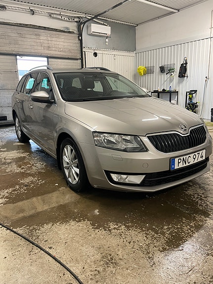 Skoda Octavia 3 of 19
