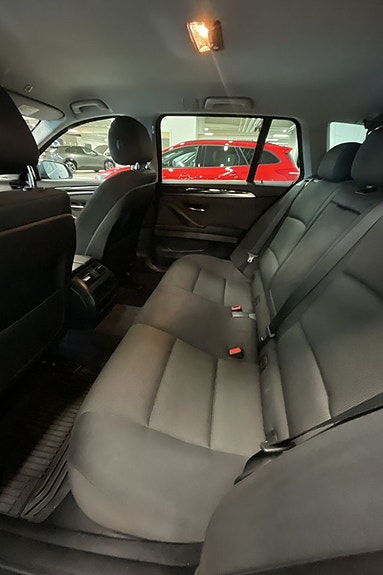BMW 525d 12 of 12
