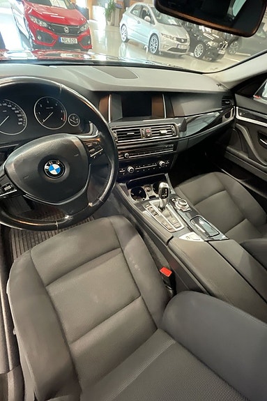 BMW 525d 11 of 12