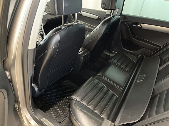 Volkswagen Passat Alltrack 6 of 7