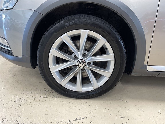 Volkswagen Passat Alltrack 7 of 7