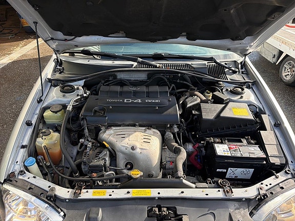 Toyota Avensis 18 of 21