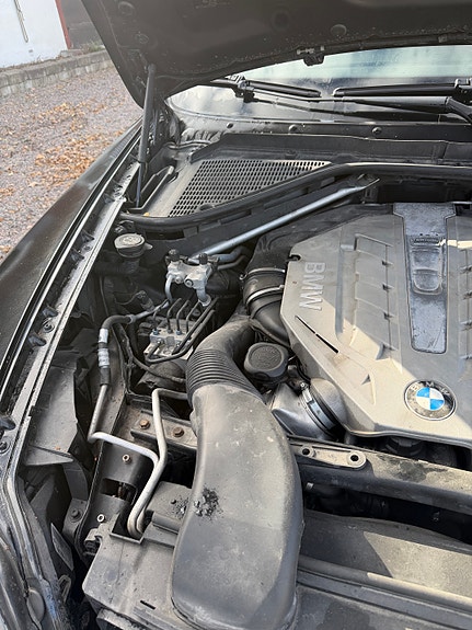 BMW X6 13 of 17