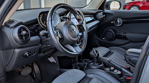 MINI Cooper 8 of 20