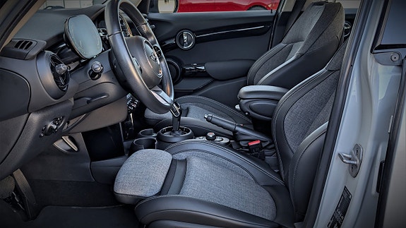 MINI Cooper 12 of 20