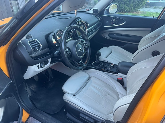 MINI Cooper 5 of 8
