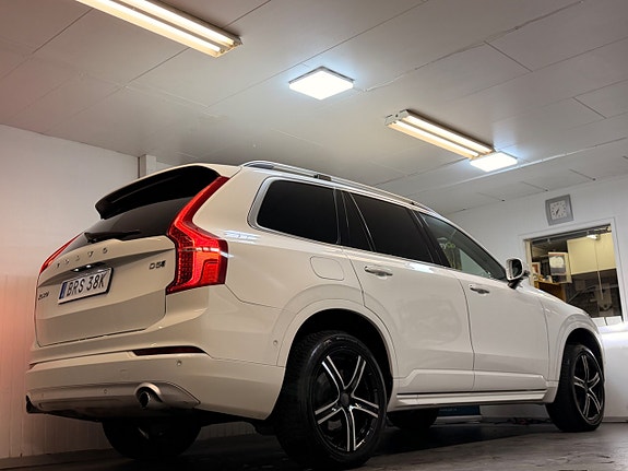Volvo XC90 12 of 24