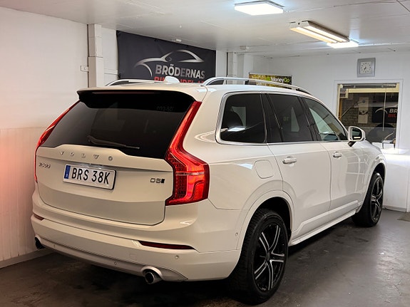 Volvo XC90 11 of 24